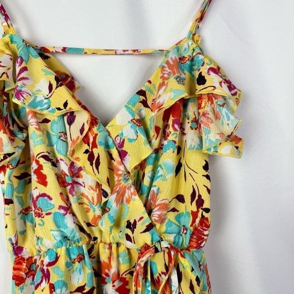 Lily White Yellow Floral Wrap Front Cold Shoulder Short Sleeve Top S - Picture 3 of 4